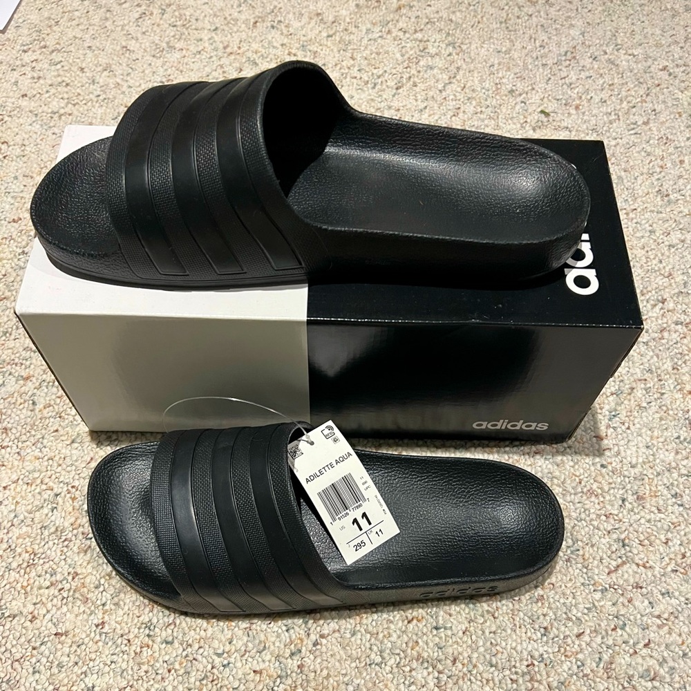 DEALS!!!!!ADIDAS SLIDES SIZE 11 ALL BLACK